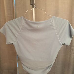 （SOLD)ululemon athletica Women's Light Blue Crop Top- padded bra -4(M)